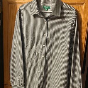United Colors Of Benetton Men's Black and White Striped Shirt